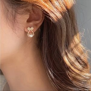 NEW women’s Delicate Bow With Hollow Water Drop Imitation Pearl Stud Earrings